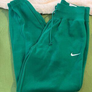 American Eagle oversized fit high rise sweatpants